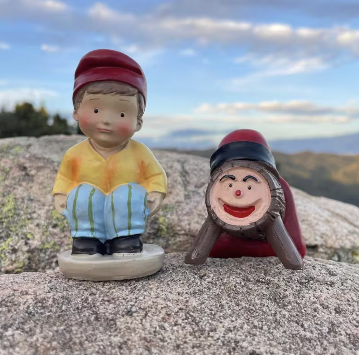 traditional caganer and cagatio figurine